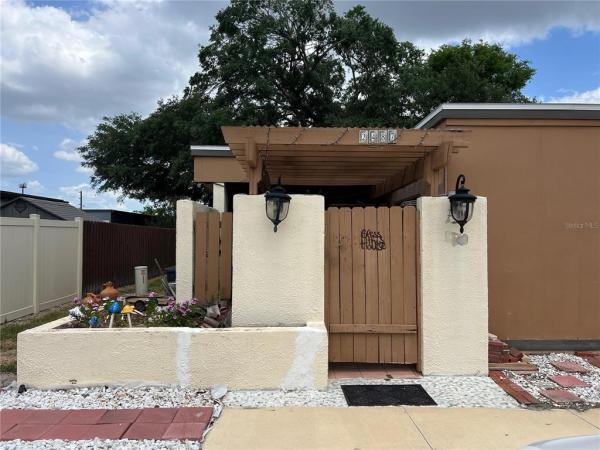 WINDWARD SQUARE SEC 1