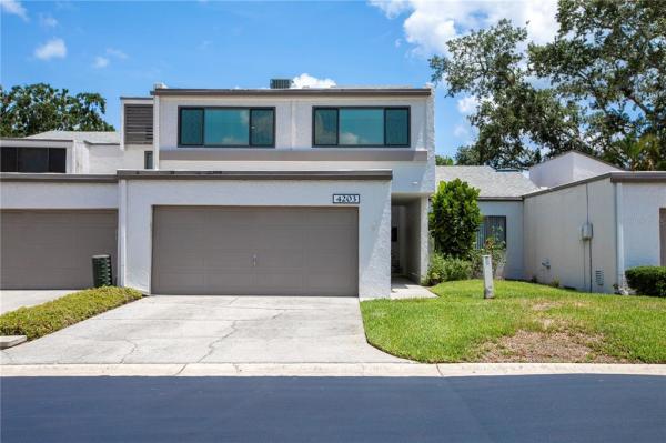 CARROLLWOOD VILLAGE FAIRWAY TO