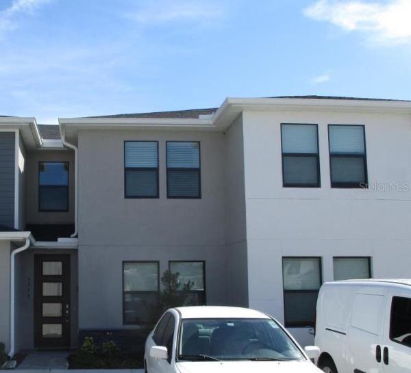 TERRA ESMERALDA TWNHMS