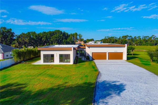 LANDINGS AT LAKE SAWYER