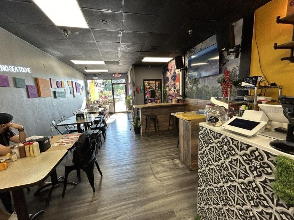 Restaurant - фото