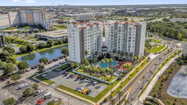 POINT ORLANDO RESIDENCE CONDO