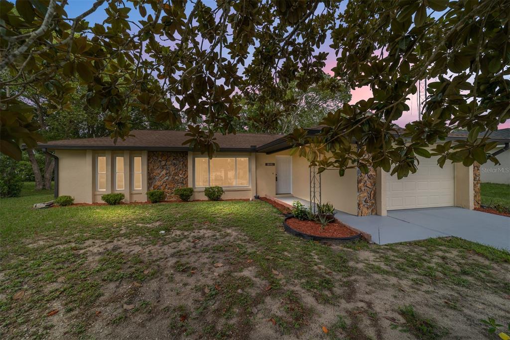 MARION OAKS - фото