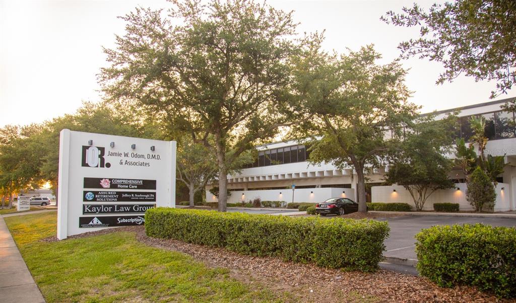 Commercial - фото