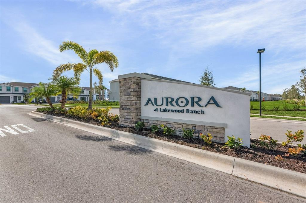 Townhouse - фото