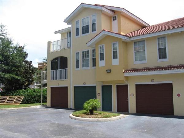 VILLANOVA AT HUNTERS CREEK CONDOMINIUM