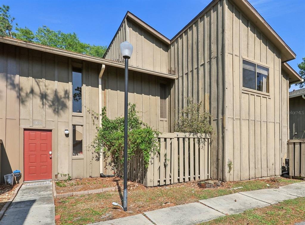 CYPRESS WOODS CONDO - фото