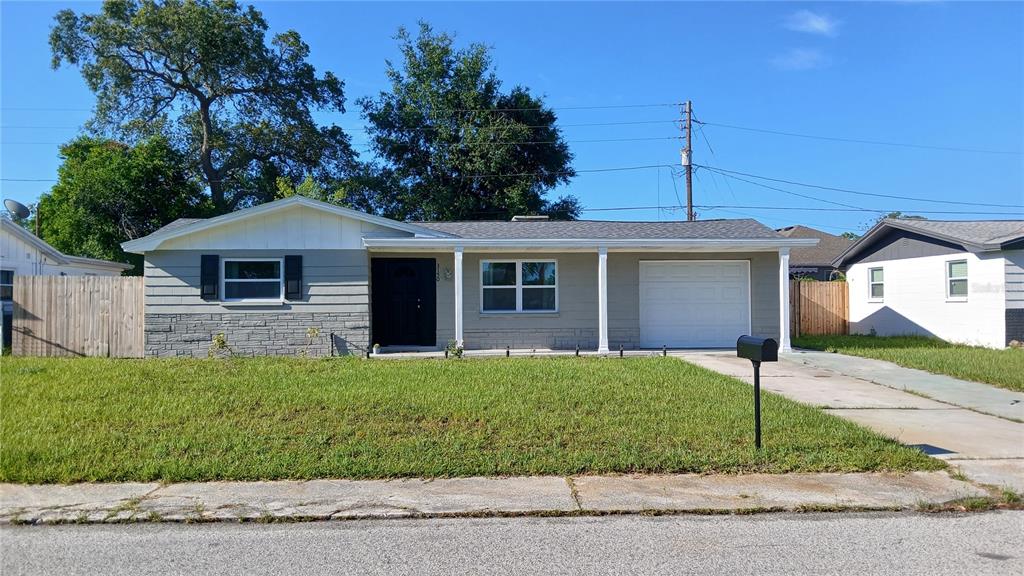 BEACON SQUARE - фото