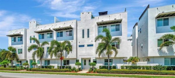 SOUTH MACDILL TOWNHOMES