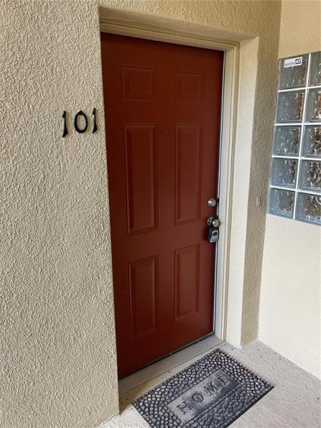 VILLAGES OF BLOOMINGDALE CONDO 3