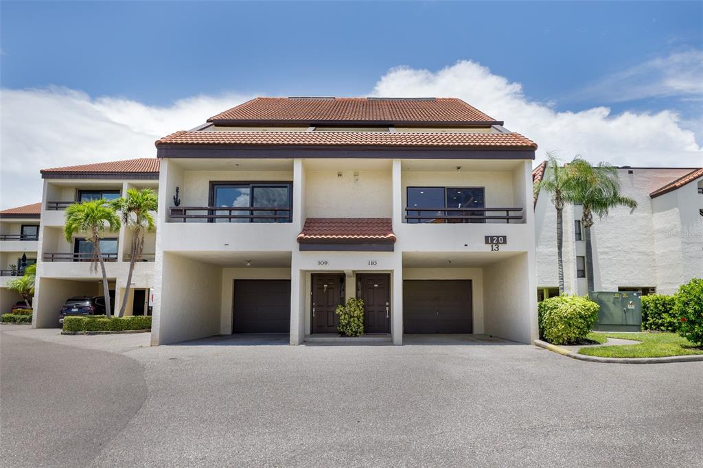 VILLAGE AT TIERRA VERDE CONDO - фото