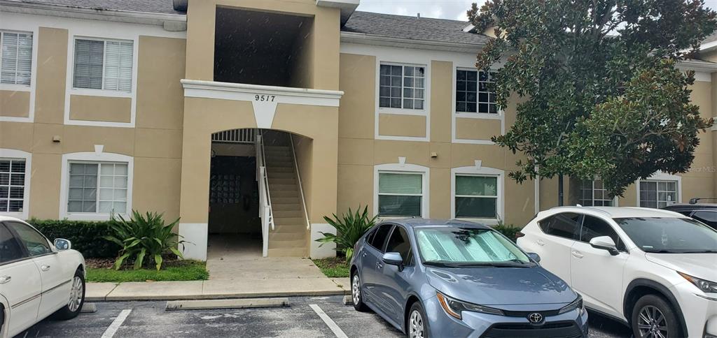 VILLAGES OF BLOOMINGDALE CONDO - фото