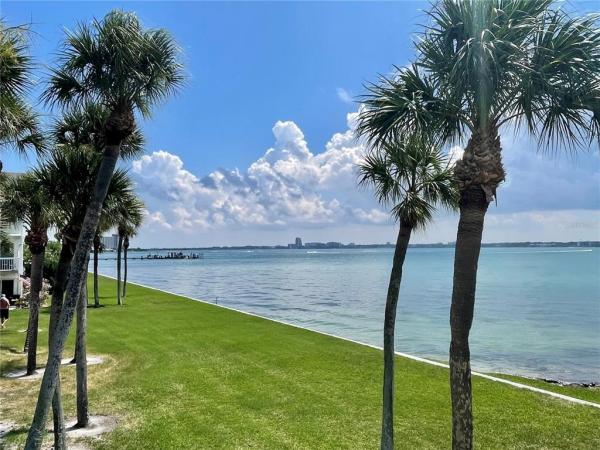 SAND KEY CONDO-BAYSIDE II