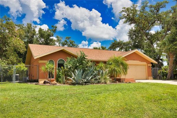 PORT CHARLOTTE SUB 01