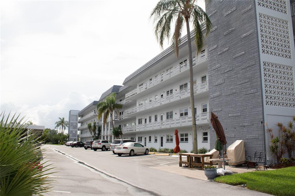 TOWN SHORES OF GULFPORT - фото