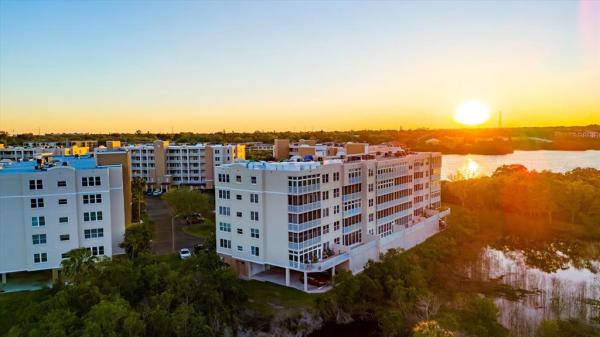 SHORES OF LONG BAYOU CONDO