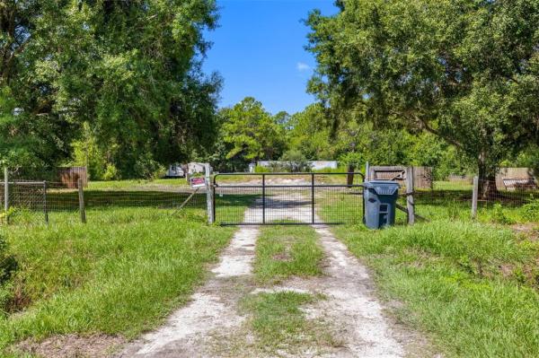 COUNTRY TRAILS PH 03