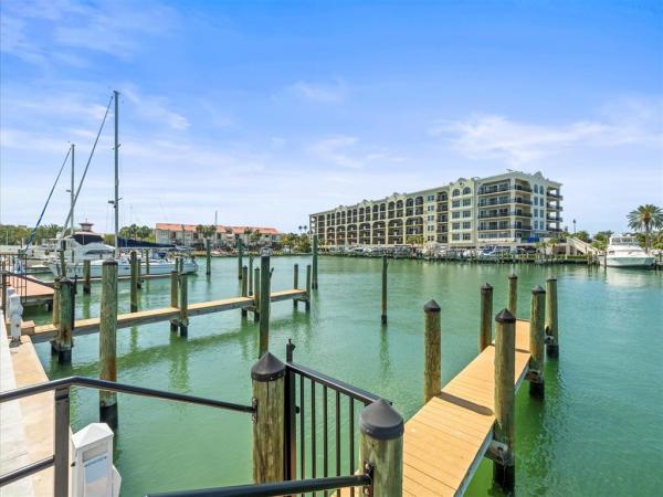 LA BRISA DEL MAR CONDO