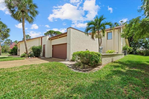 RACQUET CLUB VILLAS AMD