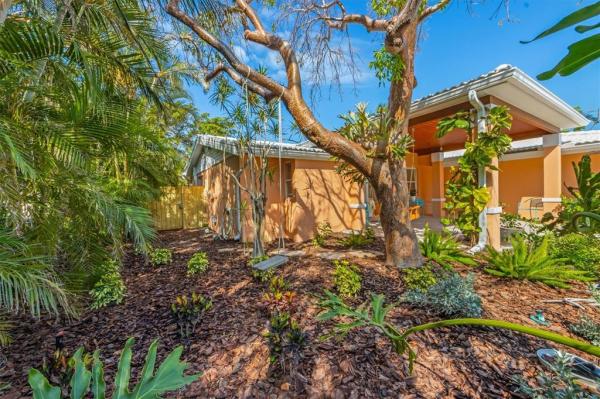 CLARK SPRING LAKE ESTATES