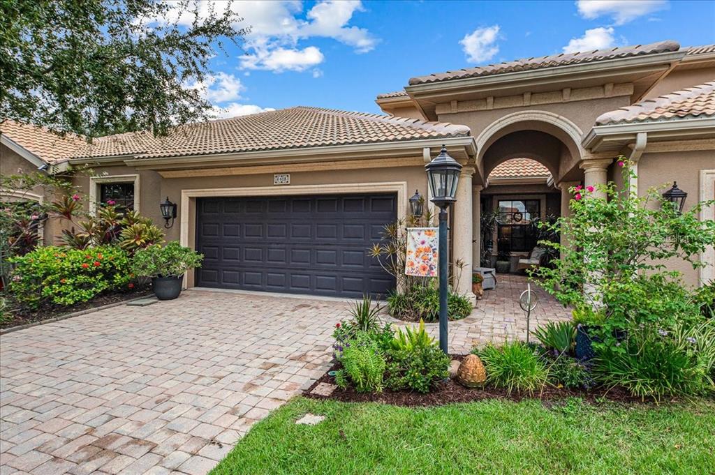 BOUGAINVILLEA PLACE - фото