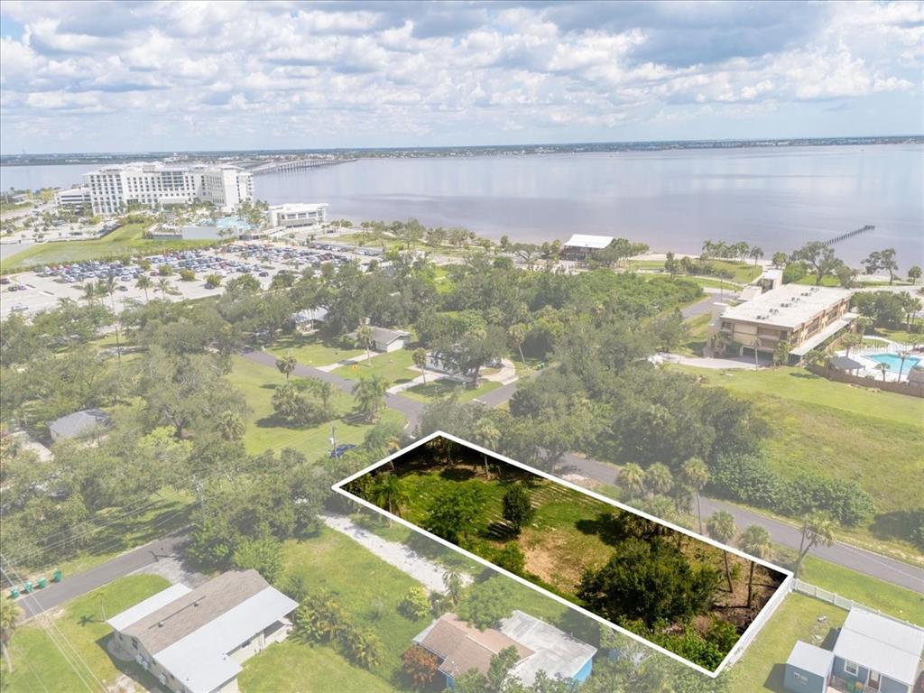 CHARLOTTE HARBOR - фото