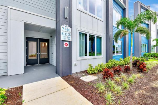 SPECTRUM AT REUNION CONDO PH 5A & 5B