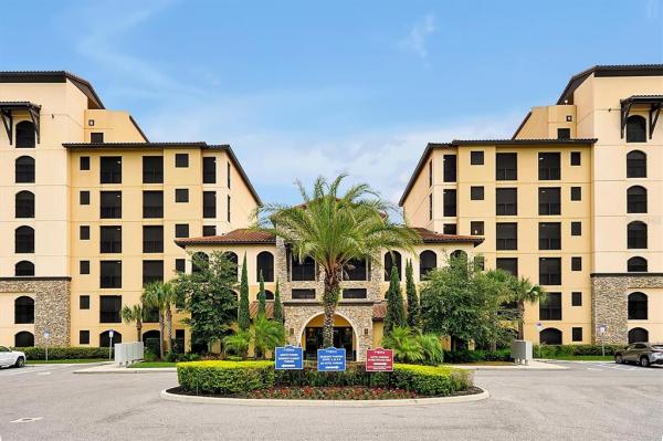 SIENA AT BELLA COLLINA