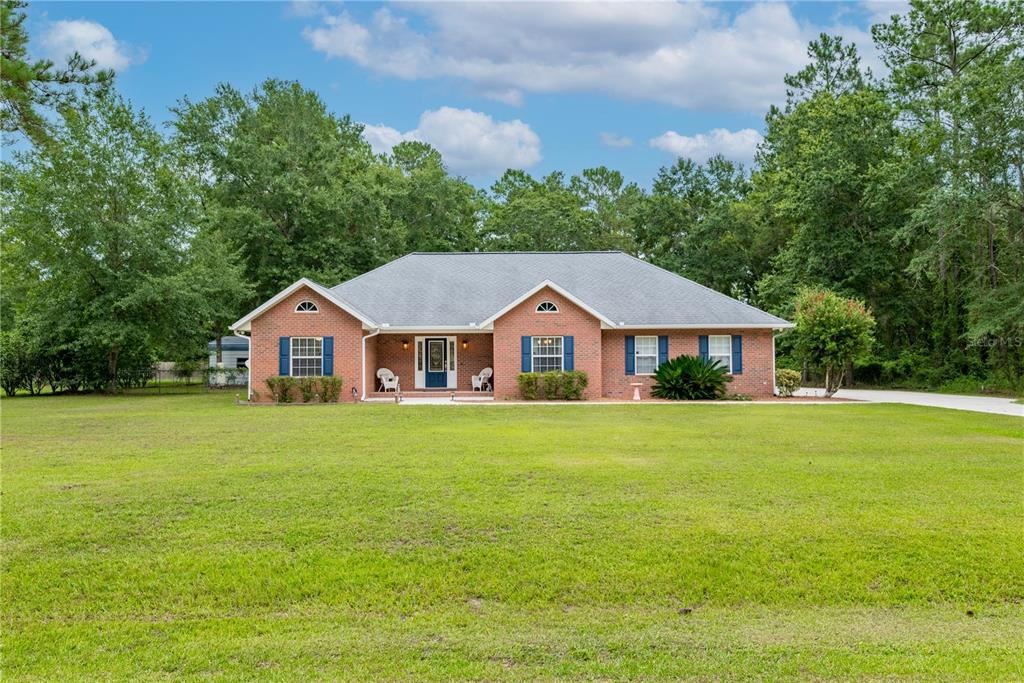 QUAD HOLDI - фото