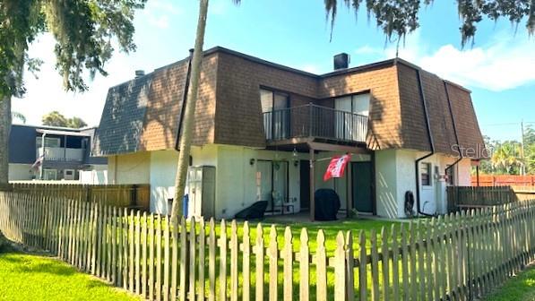 SPRINGWOOD SQUARE - фото