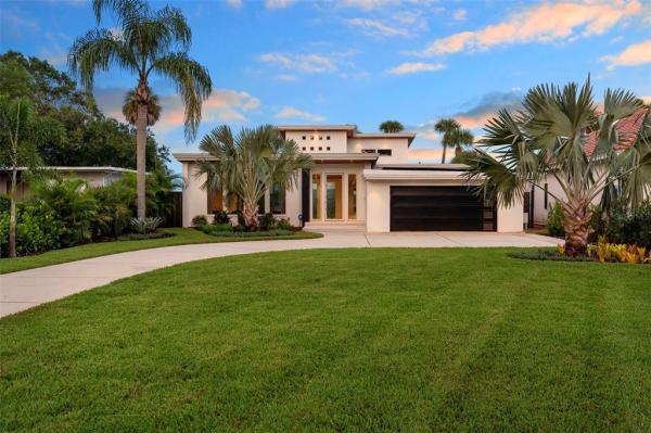 RIVERSIDE PARK NEW SMYRNA