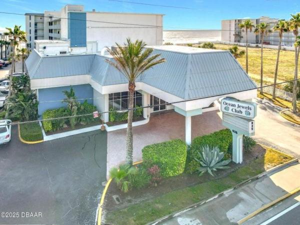 OCEAN JEWELS CLUB CONDO