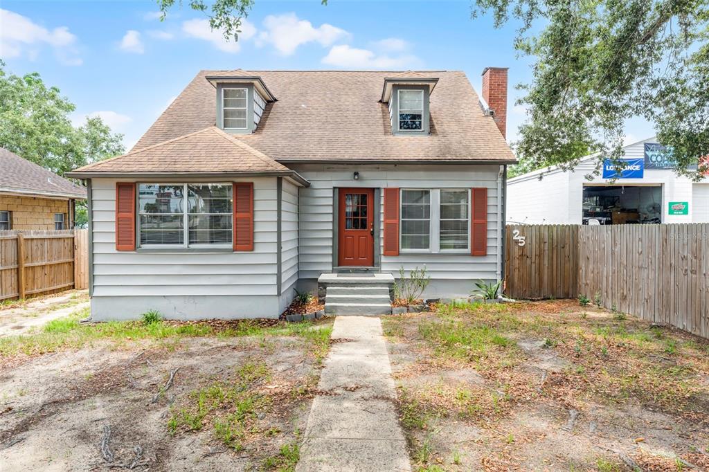 LYNNHURST - фото