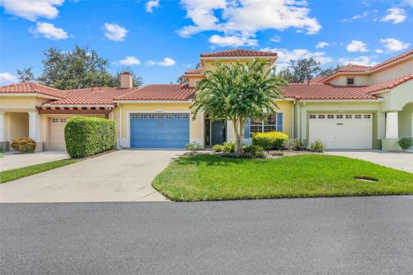 LADY LAKE VISTA SONOMA VILLAS