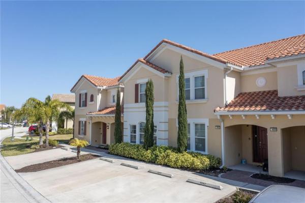 SOLTERRA/ OAKMONT TOWNHOMES PHASE 1