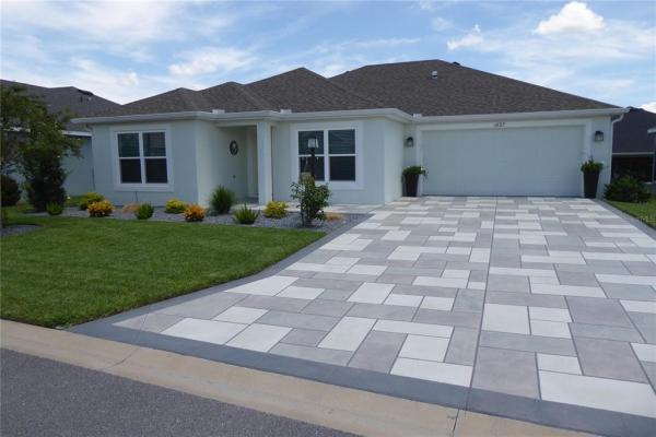 VILLAGES/WEST LAKE UN #60