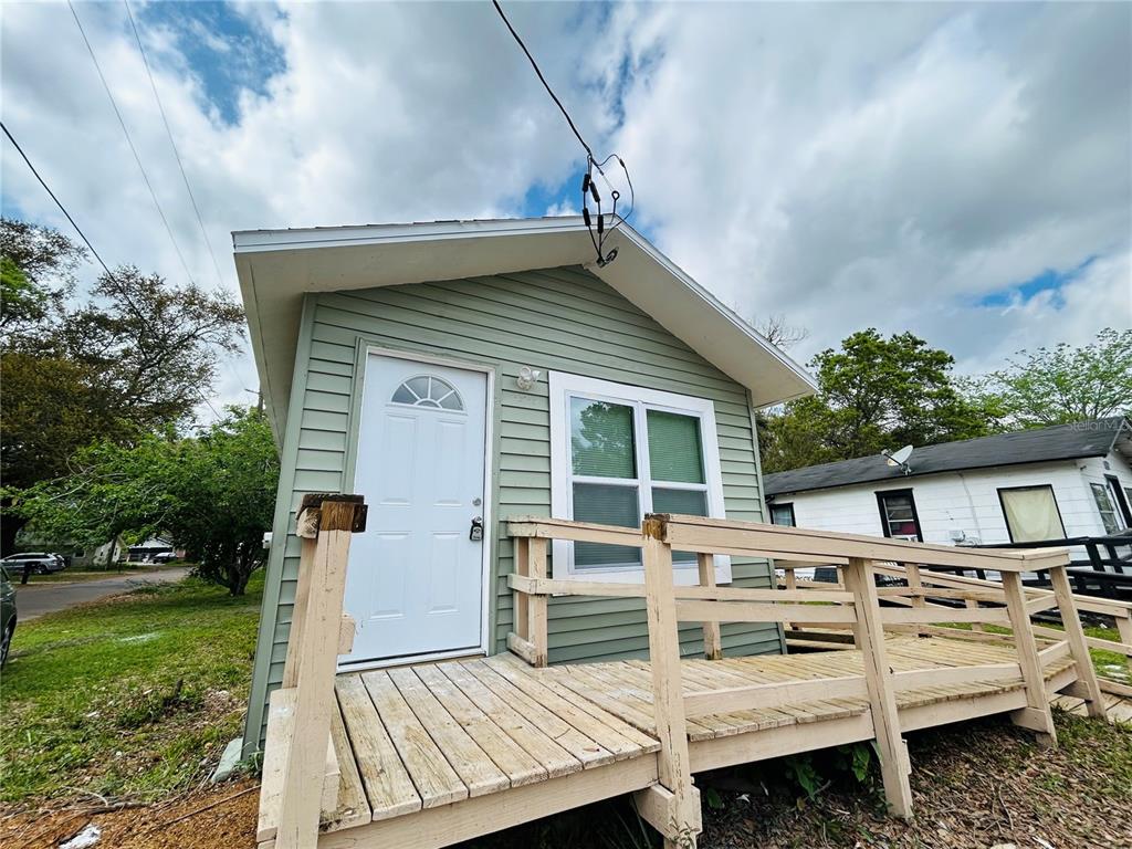 COLLEGE PARK - фото