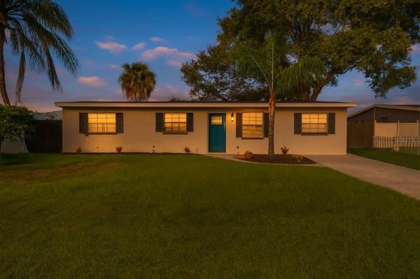 TOWNN COUNTRY PARK UN 01