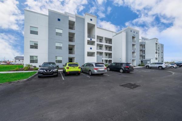 THE TERRACES AT STOREY LAKE CONDO 2 PH 15