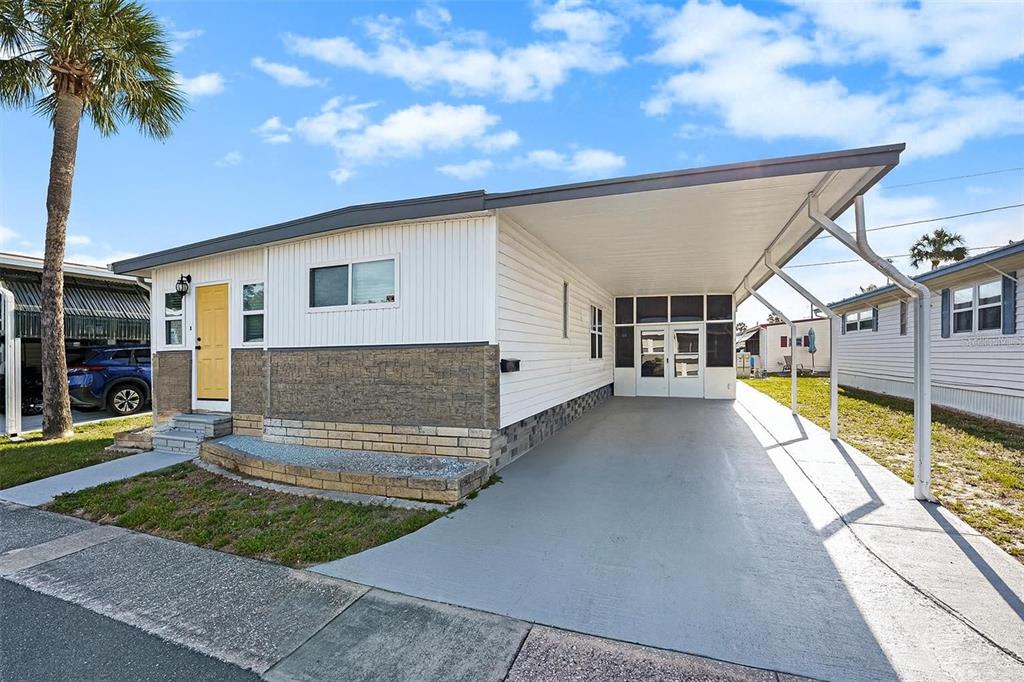 SUNSET PALMS - фото