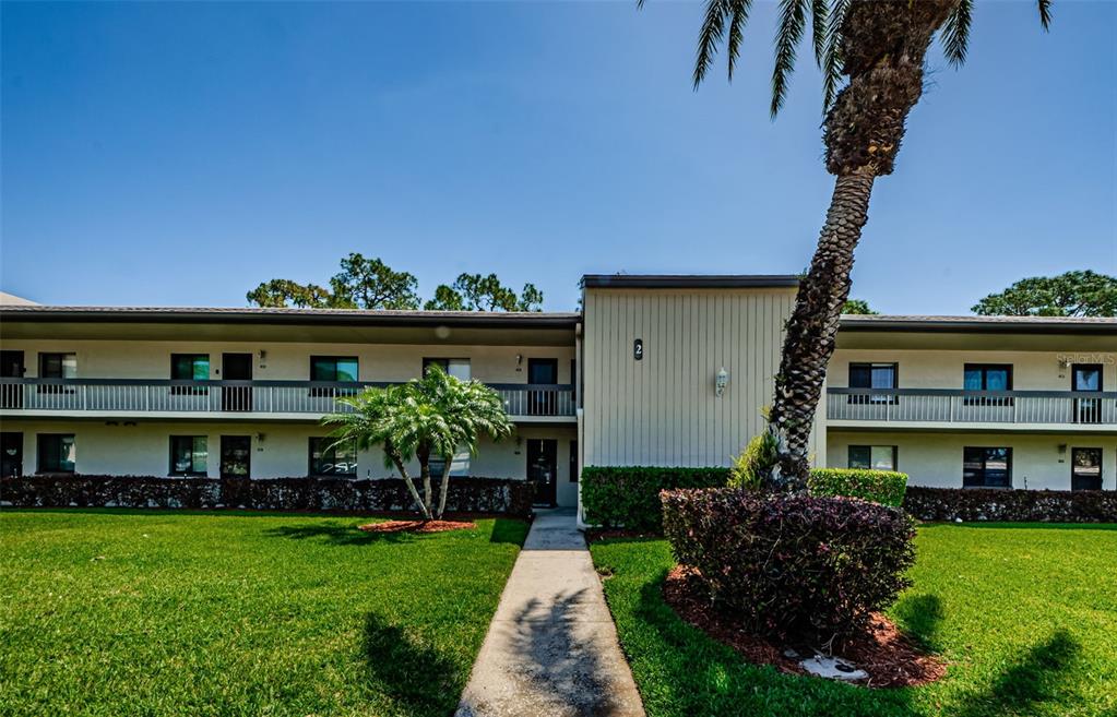 EAST LAKE WOODLANDS CONDO - фото