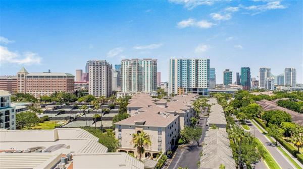 HARBOUR PLACE CITY HOMES A CON