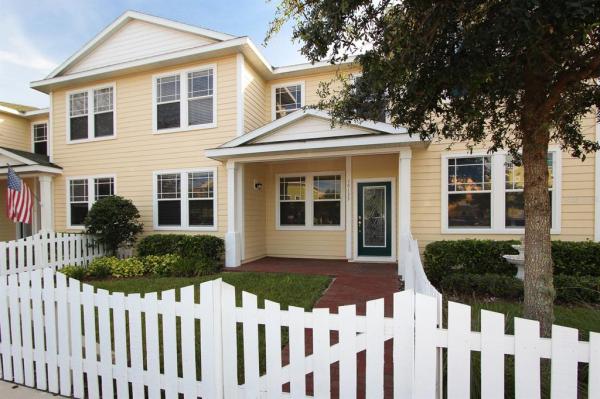 FISHHAWK RANCH TOWNCENTER PHAS