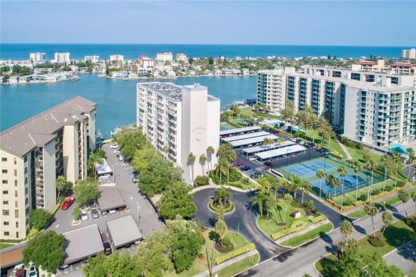 DIAMOND ISLE CONDO
