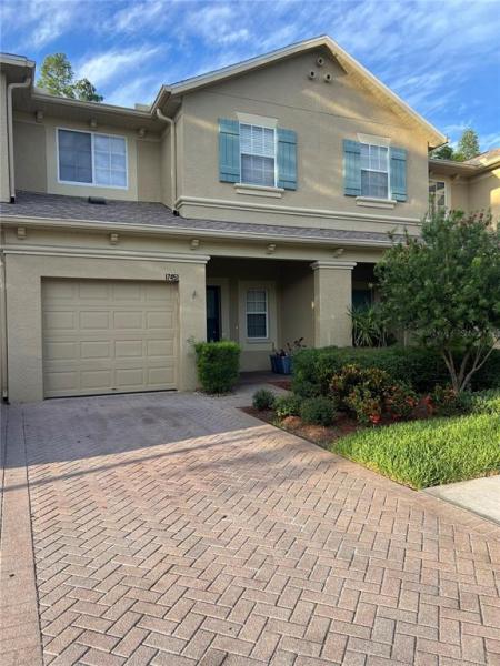 BALLANTRAE VILLAGE 01