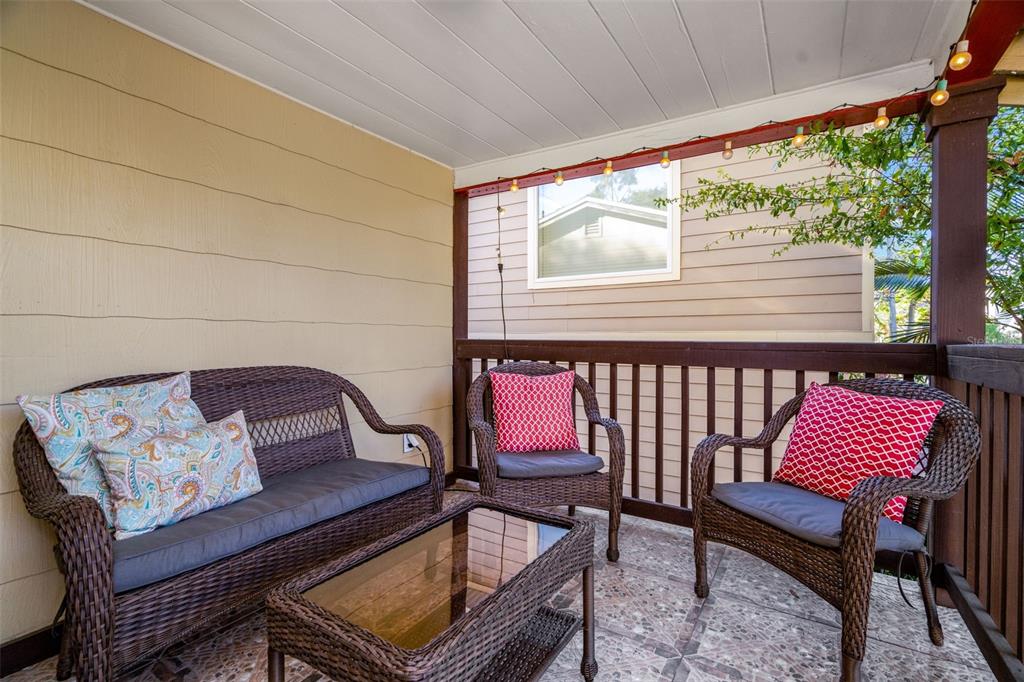 EASTERBROOK - фото