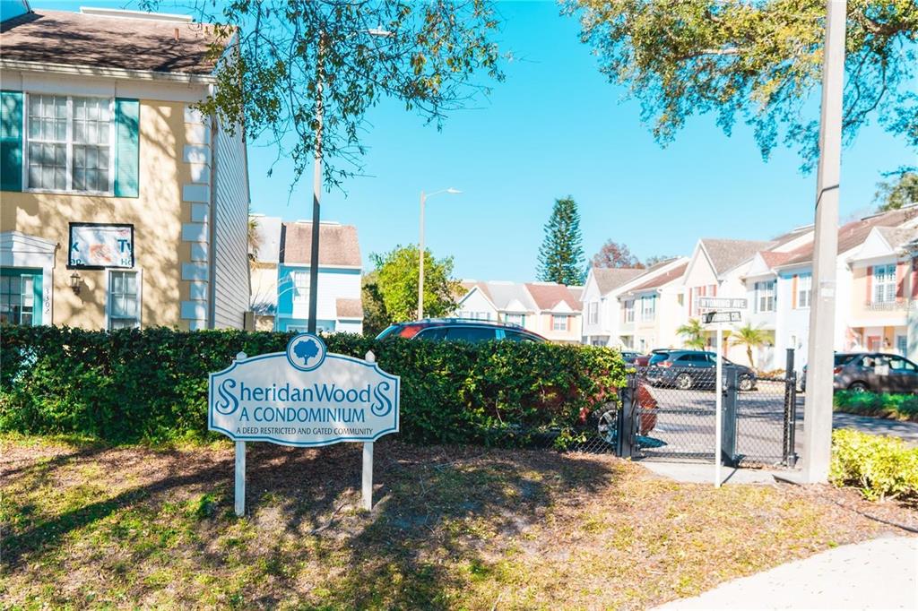 SHERIDAN WOODS A CONDO - фото