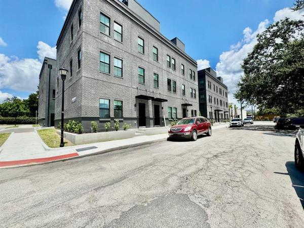 CANVAS TPA TWNHMS PH 1