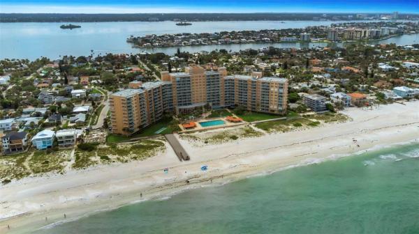 REGATTA BEACH CLUB CONDO