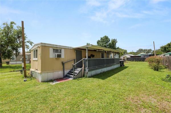 WOODLAWN NEIGHBORHOOD